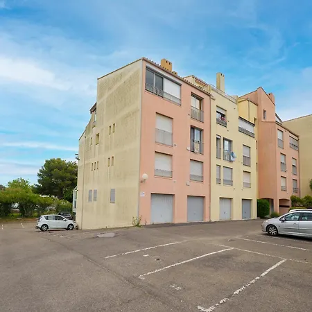 Les Girelles N44 St4 *